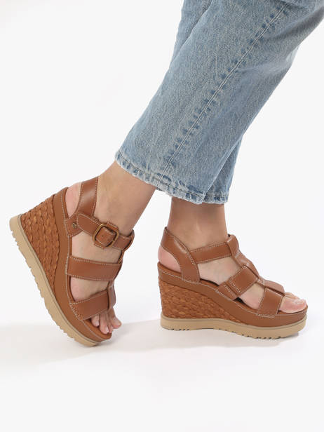 Wedge Sandals In Leather Ugg Brown accessoires 1152667 other view 2