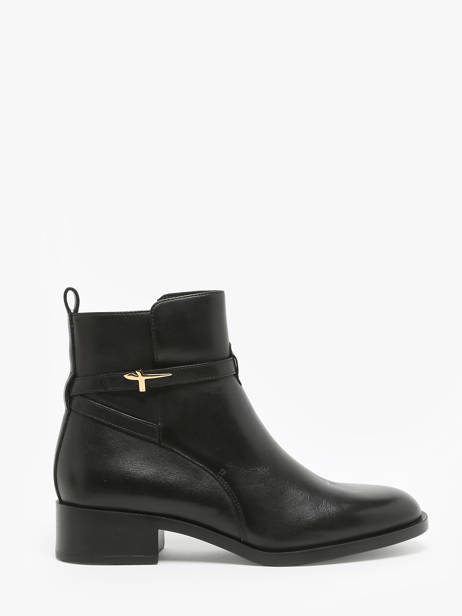 Boots In Leather Tamaris Black accessoires 43