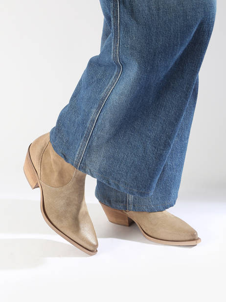 Santiags à Talon Tronchetti Texani En Cuir Metisse Beige accessoires Bottines texanes fabriquées dans des matériaux souples et entièrement brossées et vieillies à la main. vue secondaire 1