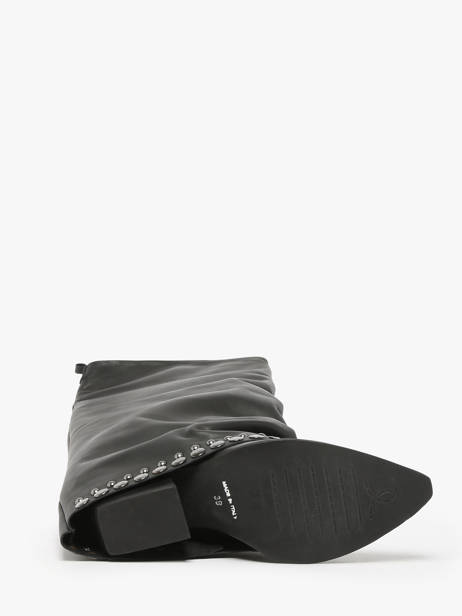 Boots In Leather N°6 Black accessoires AN31 other view 5