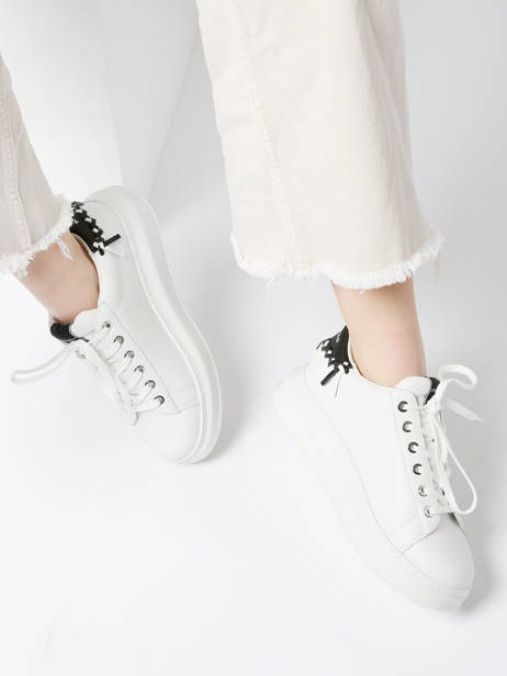 Sneakers Kapri Whipstitch En Cuir Karl lagerfeld Blanc accessoires KL62572 vue secondaire 3